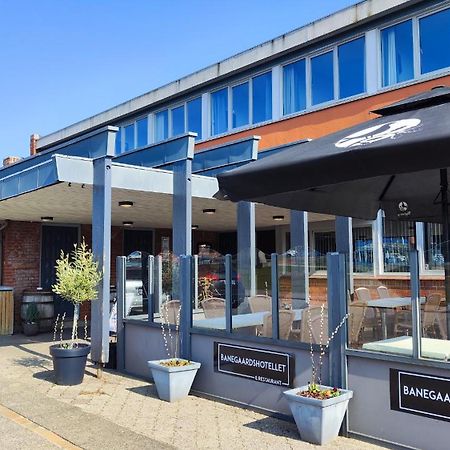 Banegaardshotellet Vojens Экстерьер фото